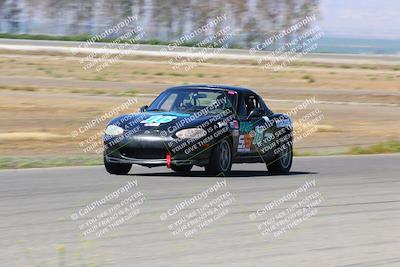 media/Apr-30-2022-CalClub SCCA (Sat) [[98b58ad398]]/Around the Pits/